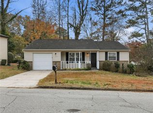 5323 Tracey Dr, Stone Mountain, GA 30088