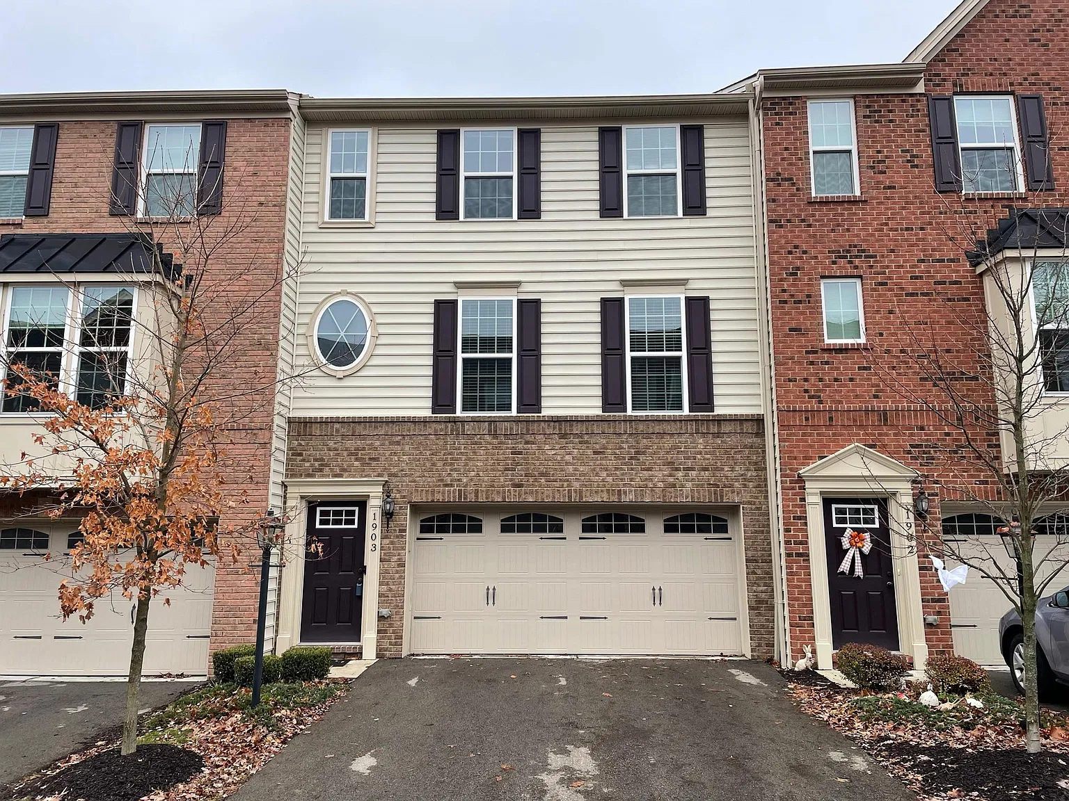 3 bed, 2088 sqft, $2,650 — Photo 1