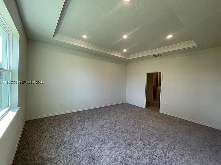 2133 SE Flanders Rd — Photo 8