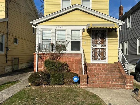 22113 104th Avenue, Queens Village, NY 11429
