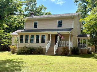 421 Lakeview Dr, Rogersville, AL 35652