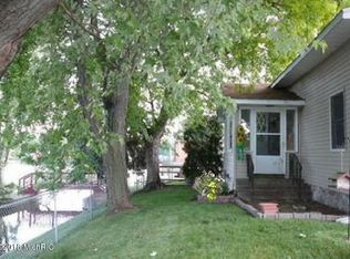 220 E State St, Colon, MI 49040