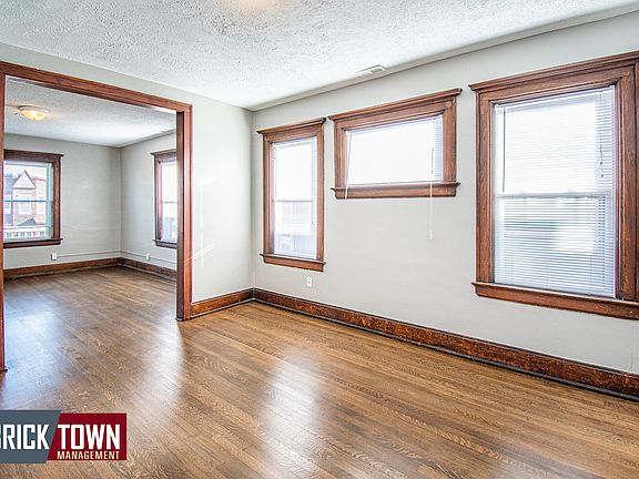 4th image of 526 Park Ave #530