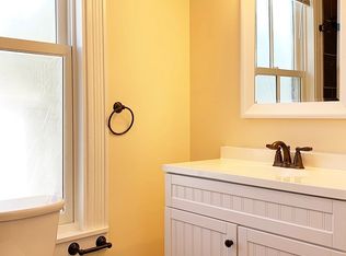 375 St Paul St, Burlington, VT 05401