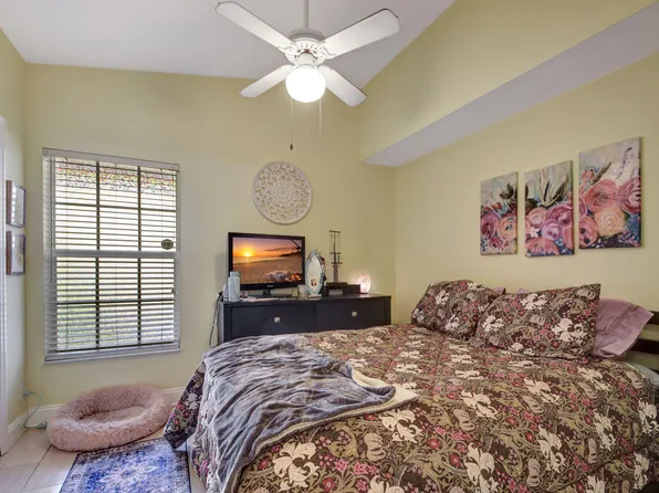 70 Paxford Lane, Boynton Beach, FL 33426