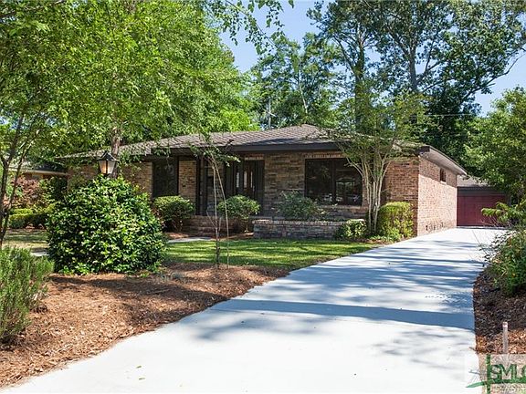 2nd image of 318 Kensington Dr