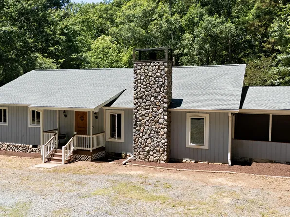 3026 Carriage Trl, Hillsborough, NC 27278