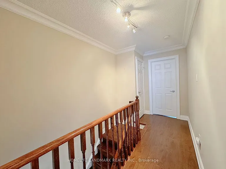 54 Bluewater Ct — Photo 15