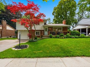 653 Viscount Rd, London, ON N6J 2Y4