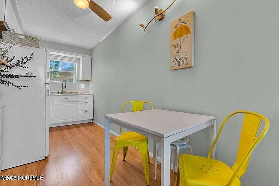455 Ocean Blvd — Photo 4