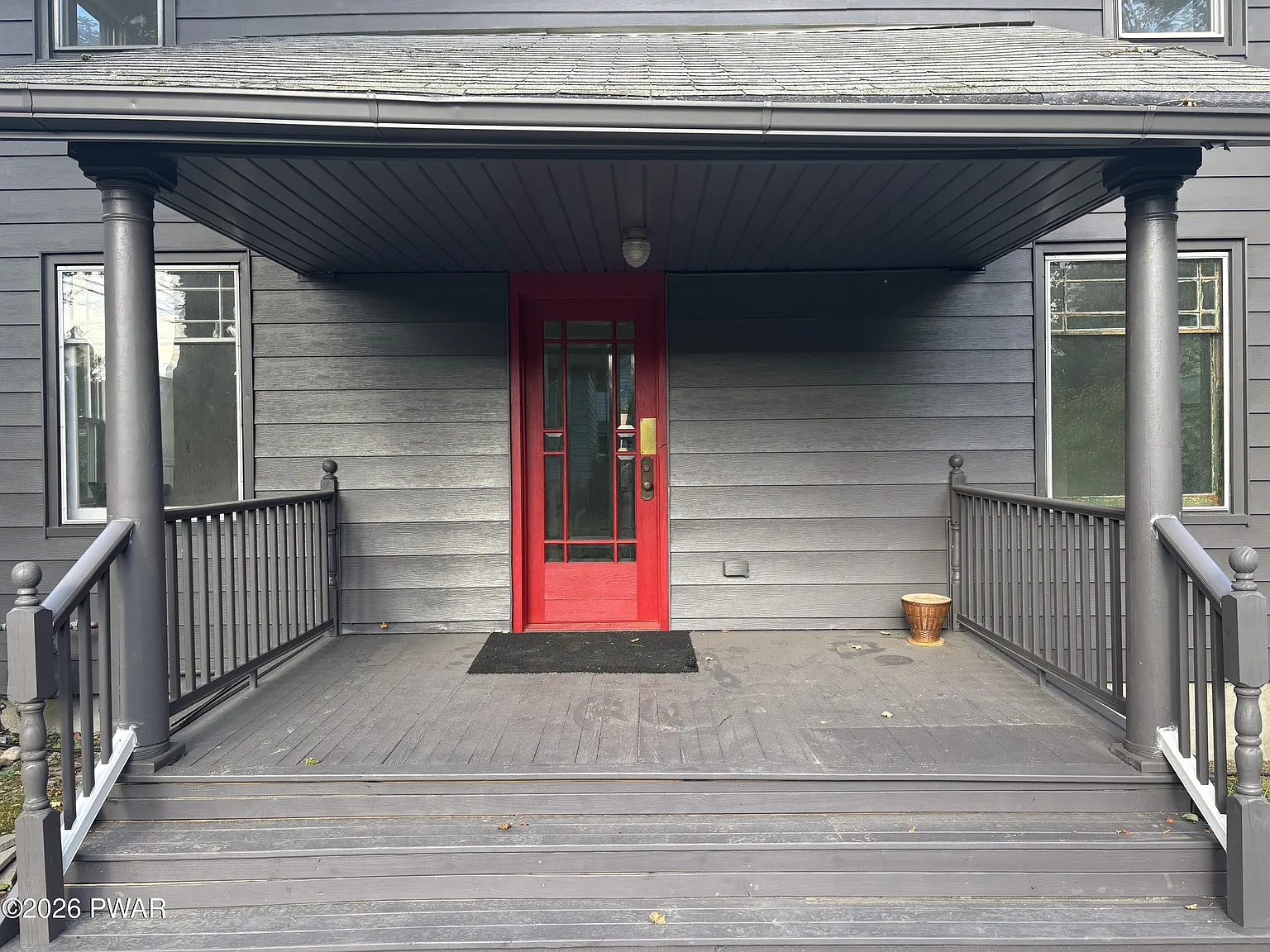 2 bed, 1.0 bath, 1208 sqft, $2,500 — Photo 2