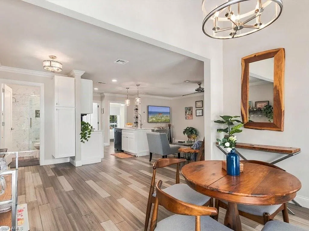 2 bed, 1.0 bath, 960 sqft, $5,500 — Photo 3