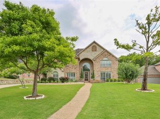 10210 Huffines Dr, Rowlett, TX 75089