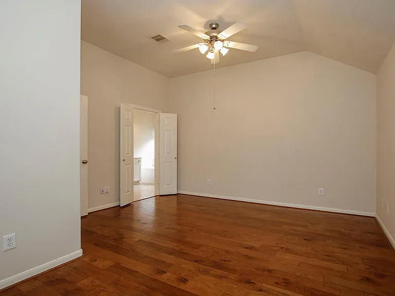 15938 Cottage Ivy Cir — Photo 19