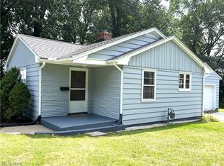70 Walnut St, Leetonia, OH 44431