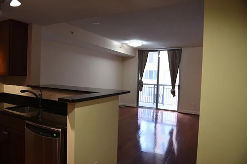 1020 N Highland St #506 Photo 1