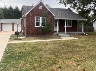 519 W Moro Dr, Moro, IL 62067