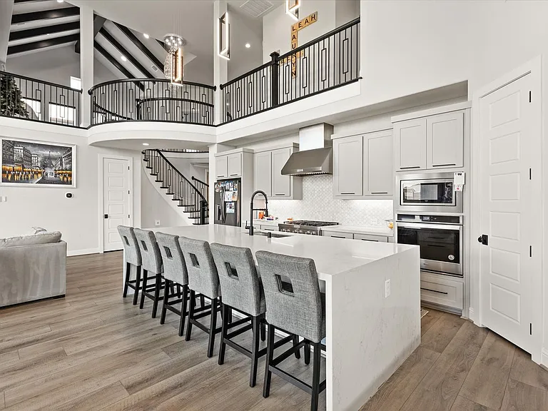721 Yarrow St — Photo 5