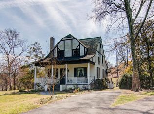 5220 Roselawn Rd, Roanoke, VA 24018