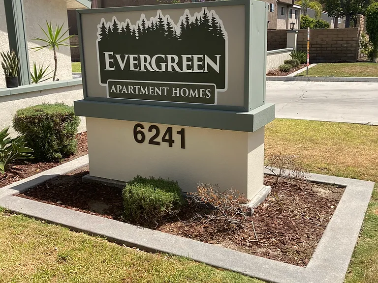 Evergreen Apartment Homes — Photo 12