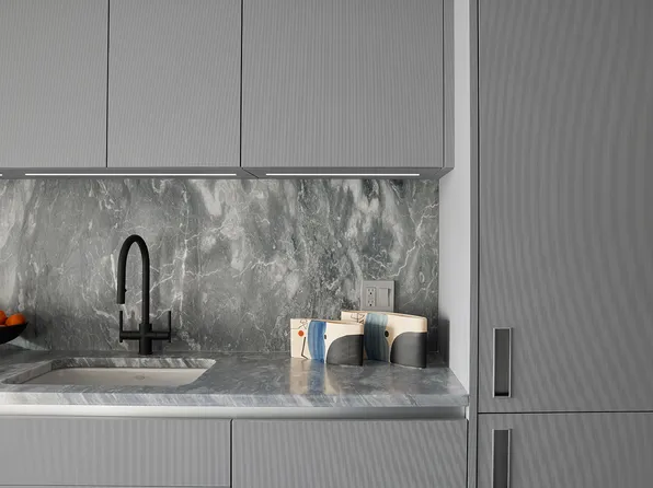 547 West 47th Street image 5 of 9