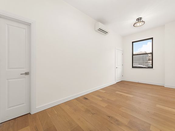 3rd image of 1147 Bedford Ave #1R