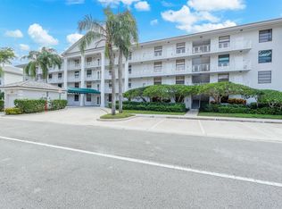 3540 Whitehall Dr APT 302, West Palm Beach, FL 33401