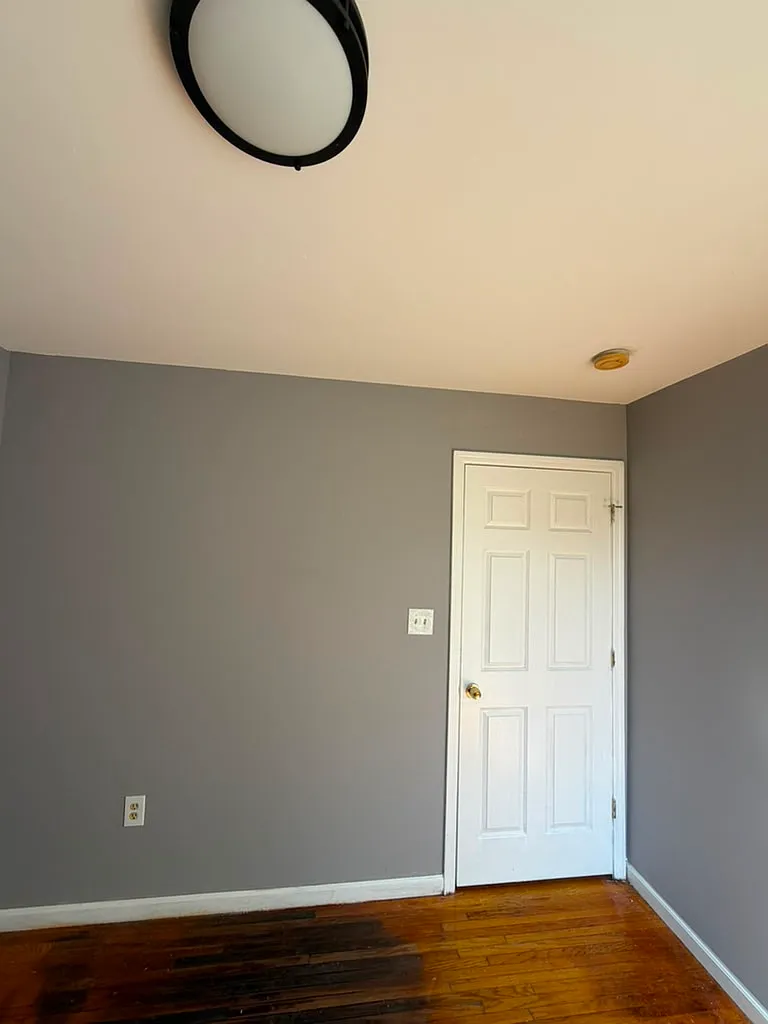 3 bed, 2500 sqft, $2,400 — Photo 4