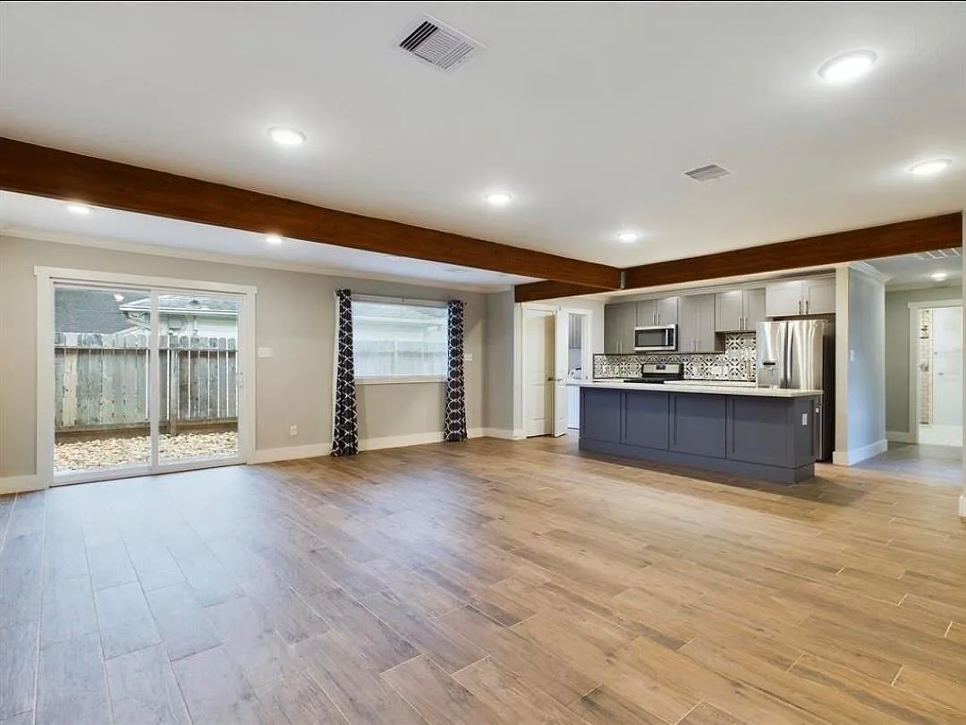 2 bed, 2.0 bath, 1382 sqft, $1,850 — Photo 1