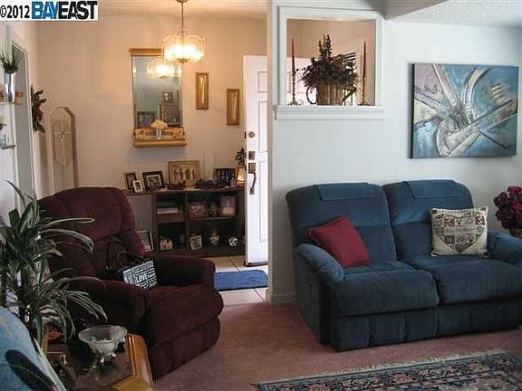 2nd image of 328 Stewart Dr