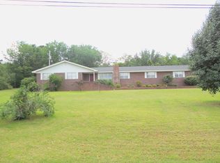 1391 Marina Rd, Russellville, AR 72802