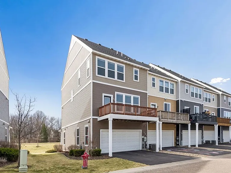 573 Satori Way — Photo 33