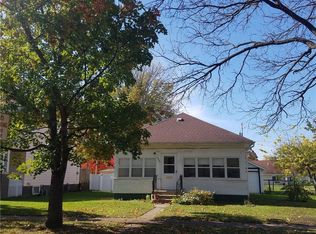 1805 4th St, Perry, IA 50220