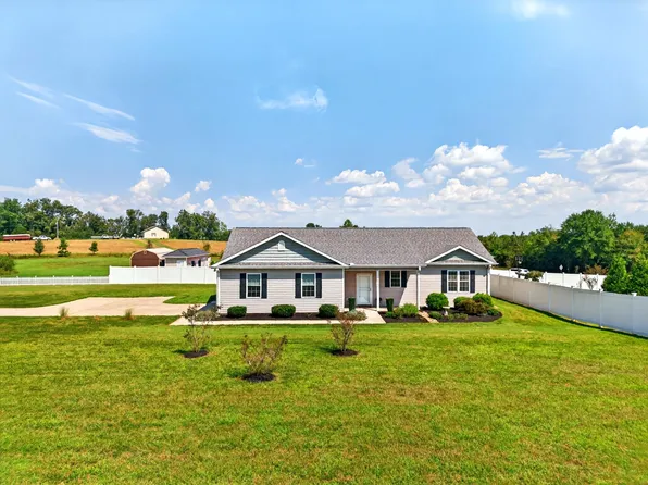 4540 Peachtree Rd, Chesnee, SC 29323