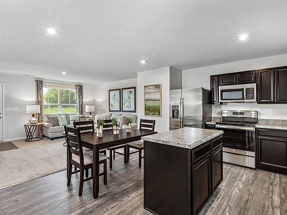 3rd image of 157 Gallant Fox Dr Lot 117