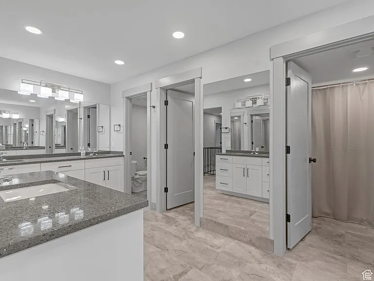 223 E 200 N #PRIVATE ROOMS AVAILA — Photo 2