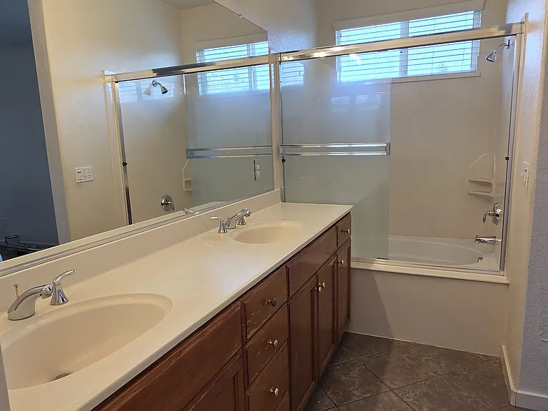 1350 Belmont Dr — Photo 28