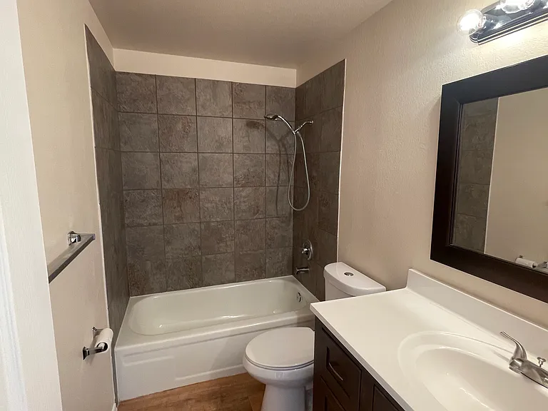 11252 NE 131st Ln — Photo 14