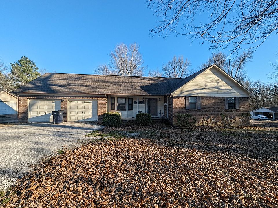 1st image of 180 Pool Dr