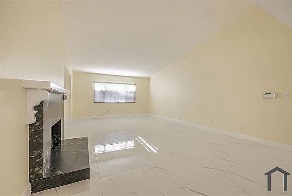 4 bed, 2306 sqft, $3,400 — Photo 4