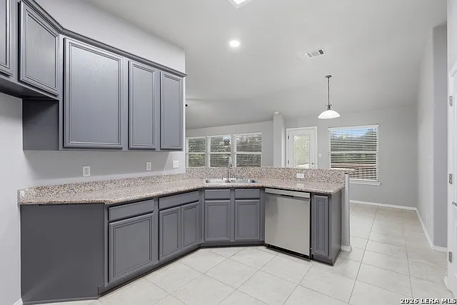 21207 Encino Ash — Photo 15