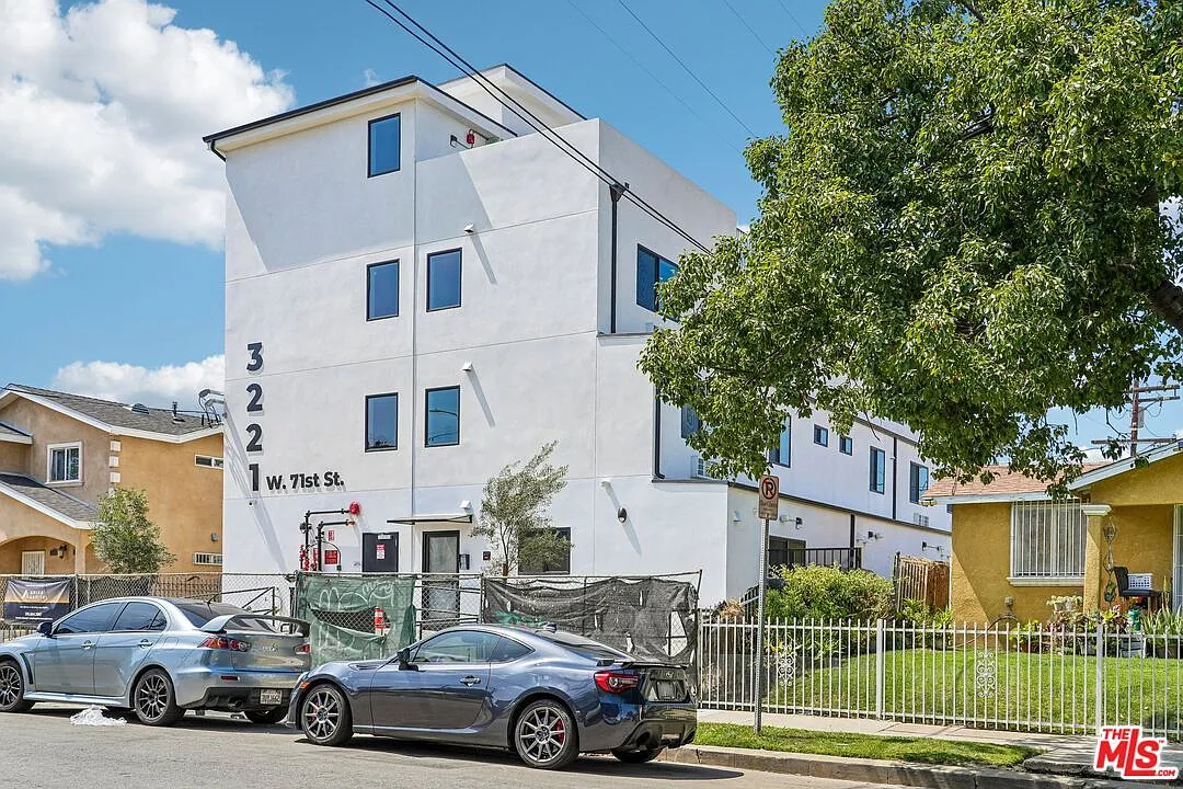 1 bed, 1.0 bath, 405 sqft, $1,850 — Photo 3