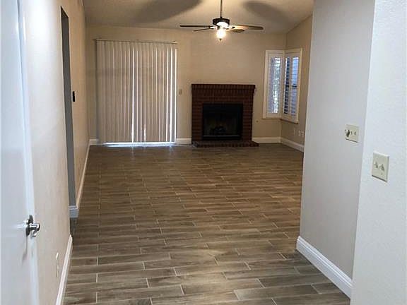 4th image of 749 Inglenook Dr