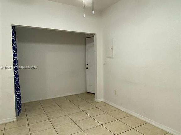 4th image of 1021 NW 3rd St APT 305