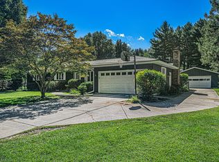 56832 Franklin Dr, Three Rivers, MI 49093