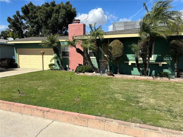 8889 Stardust Ln, Anaheim, CA 92804