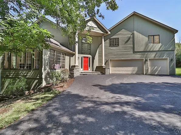 6894 Kassonta Dr, Jamesville, NY 13078