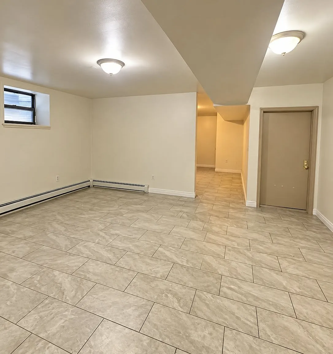 2 bed, 1.0 bath, $2,650 — Photo 3