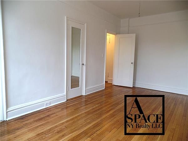 2nd image of 60 Greenwich Ave #4