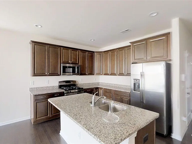 2542 Sunnybranch Ln — Photo 6